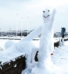 Sexy Snowman Winter Twink Tube Fun 