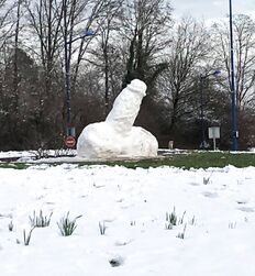 Sexy Snowman Winter Twink Tube Fun 