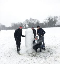 Sexy Snowman Winter Twink Tube Fun 