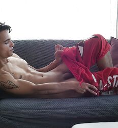 HighRes Gay Porn - Miguel First Solo 