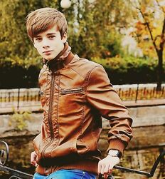 Boys in Fall Colors Star Twink Tube 