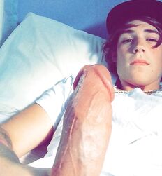 twinks massive nude twink guys gay porn 