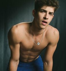Manu and Timothée : Subversion of Masculinity codes 