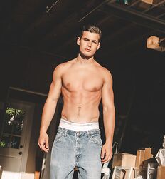 MANNY RODRIGUEZ 