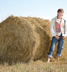 Twink Jaroslav strips on open field and jerks off solo Gay Porn 