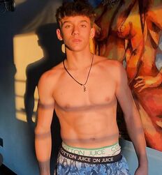 Cute Spanish Gymnast Mauro Twink Tube Shirtless