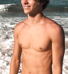 Sunday night 100 to love guys twink tube guys 