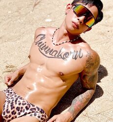 Sunday night 100 to love guys twink tube guys 