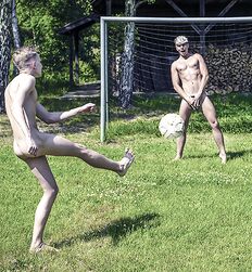 Boys with Balls 22 