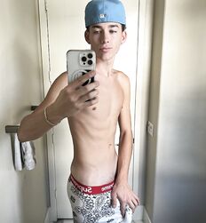 Selfies guys mirror twinks gay porn tube 