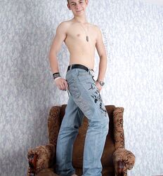 19 Nitten - Ronan Gay Teen Porn Twink Model Blond Uncut 
