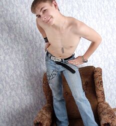 19 Nitten - Ronan Gay Teen Porn Twink Model Blond Uncut 