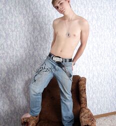 19 Nitten - Ronan Gay Teen Porn Twink Model Blond Uncut 