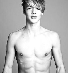very nice tee twink tube shirtless boys 