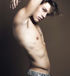 very nice tee twink tube shirtless boys 