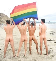 Twink Hunk Beach Gay Boys Tube Shirtless Guys 