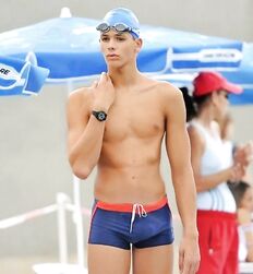 Twink Hunk Beach Gay Boys Tube Shirtless Guys 