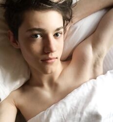 Hot twink boys porn selfie bounds 