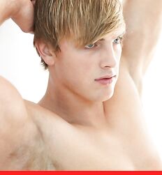 Mick Lovell Le bel éphèbe blond gay porn guys 