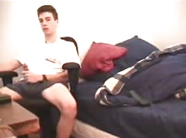  Boy  WebCam Wank in Bedroom