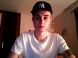 Justin Beiber strong resemblance but Crazy Kuree 