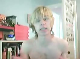 Sexy Blond Wank Breaking in New Toy