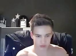 Niko 18 masturbating