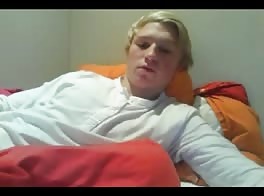 shaved boy blond wank in his bed