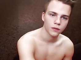 those lips...