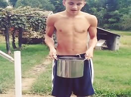 Ice Bukett Friends Hot nipples