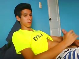 Hollister Boy Porn Shows Nice Cock
