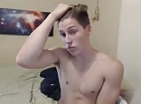 Hunk Twink Cums a Ton