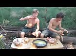 AUSSIE BOYS EATING MUDCRABS