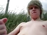 wanking outdoors