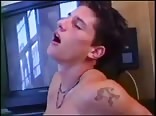 Simon Rex cums on gayboystube