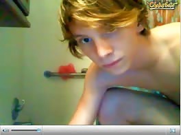 F2Bme Camboy164 18yo bathroom teenboy