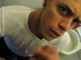 Toilet suck off