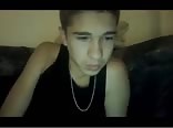 junges latino loch