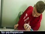 Spy for few guys jerking in toilet