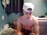 Hot Twink porn jerk and cum in bath