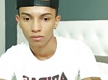 Webcam 18yo jerks off on cam boys porn