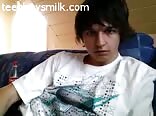 18 year old boy masturbates for webcam
