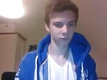 Boys porn in blue hoodie gives a nice show