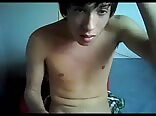 Cam boy has a powerful orgasm gay porn