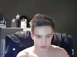 Niko 18 masturbating